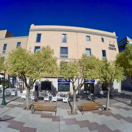 Fonda Comerc Estudio Doble Torroella de Montgrí Buitenkant foto